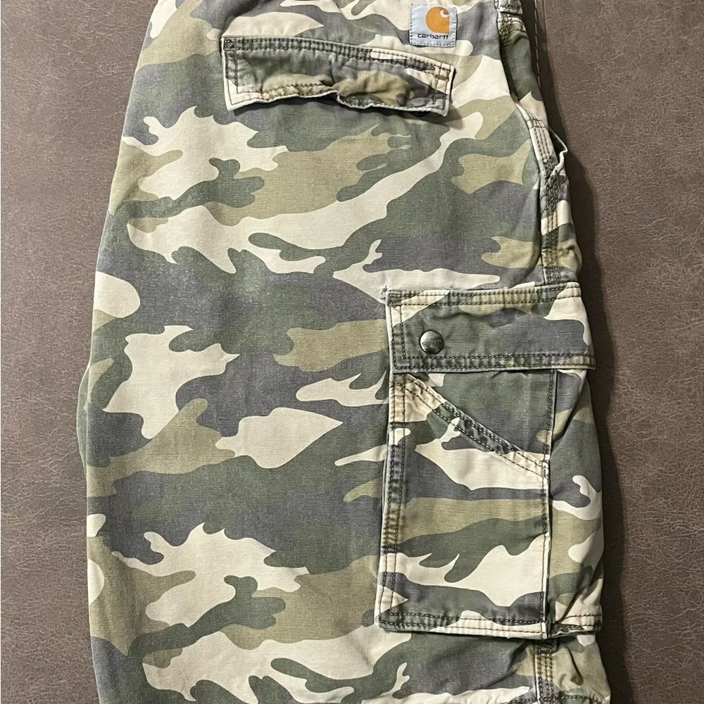 Carhartt Rugged Canvas Cargo Shorts Men’s 38 Relaxed Fit Camo Utility